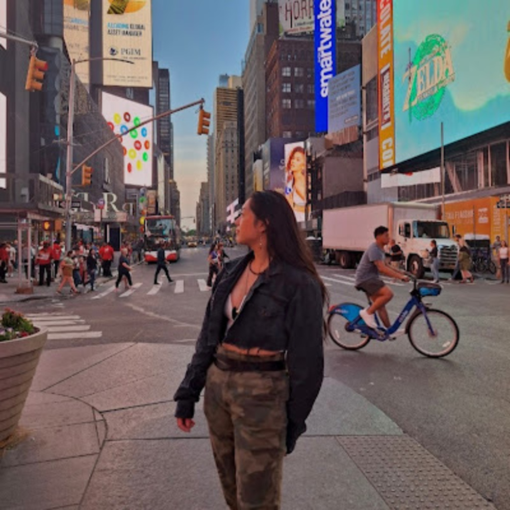 Meet your Posher, Alexi